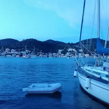 Hotel en barco αναστασία *